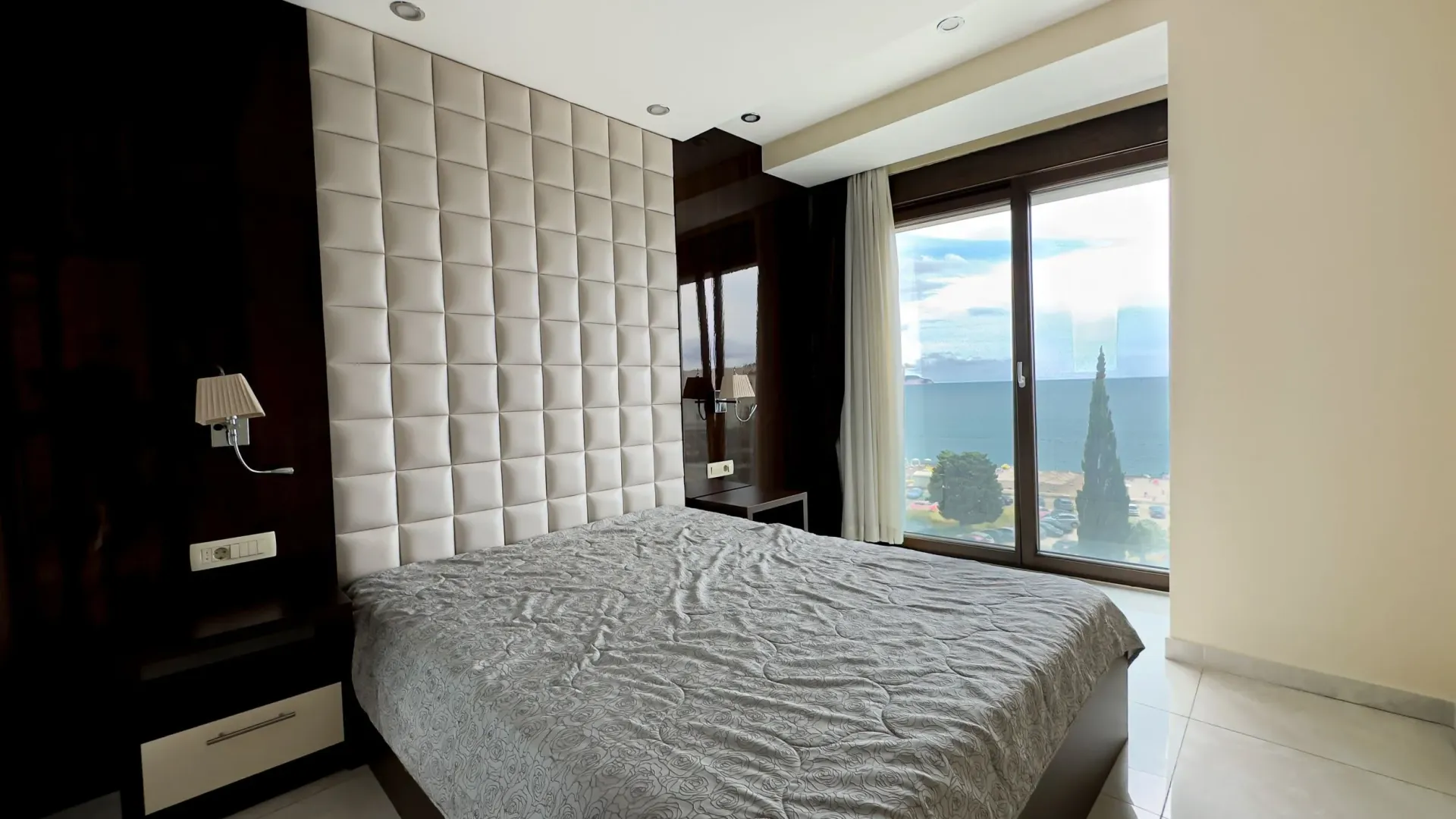 Rent, two bedroom apartment, 58m², Bečići, Budva