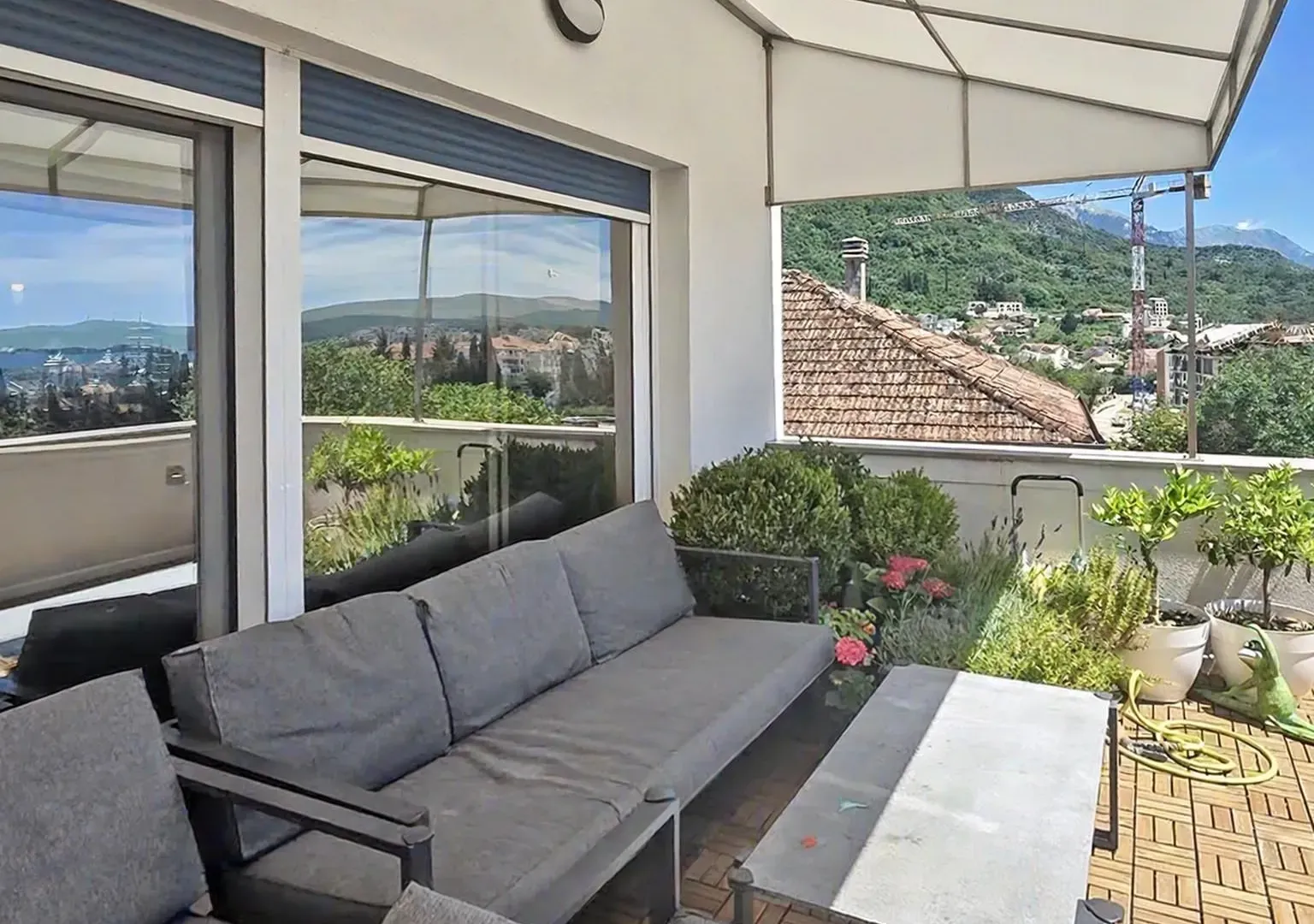 Rent, two bedroom apartment, 100m², Donja Lastva, Tivat