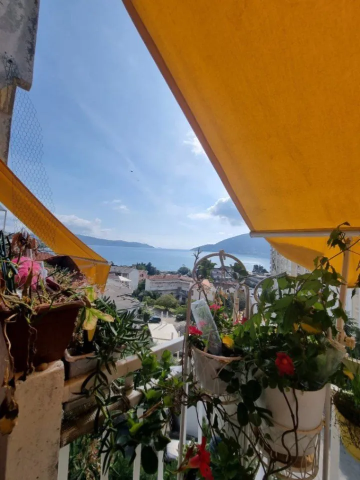 Prodaja, dvosoban stan, 65m², Igalo, Herceg Novi