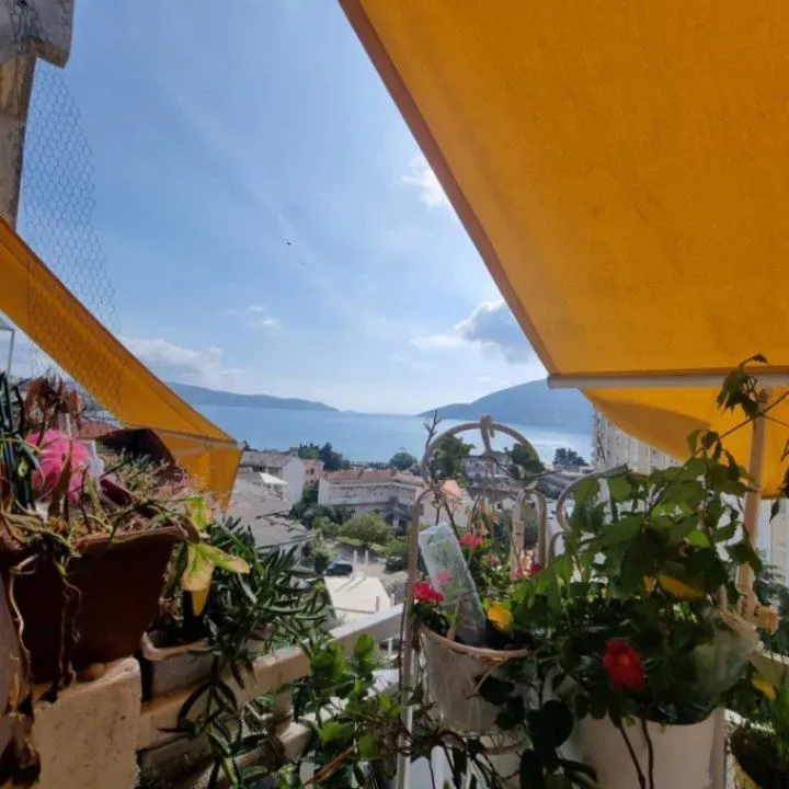 Prodaja, dvosoban stan, 65m², Igalo, Herceg Novi