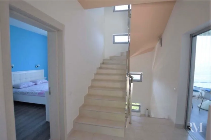 Sale, house, 220m², Kavač, Kotor