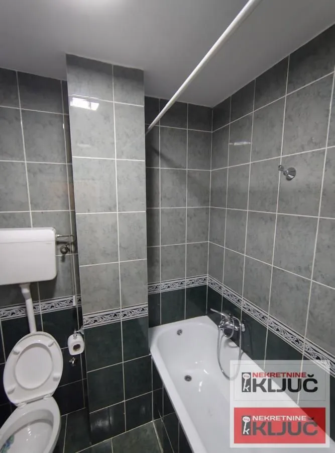 Prodaja, dvosoban stan, 40m², Grbavica, Novi Sad Sve Podlokacije