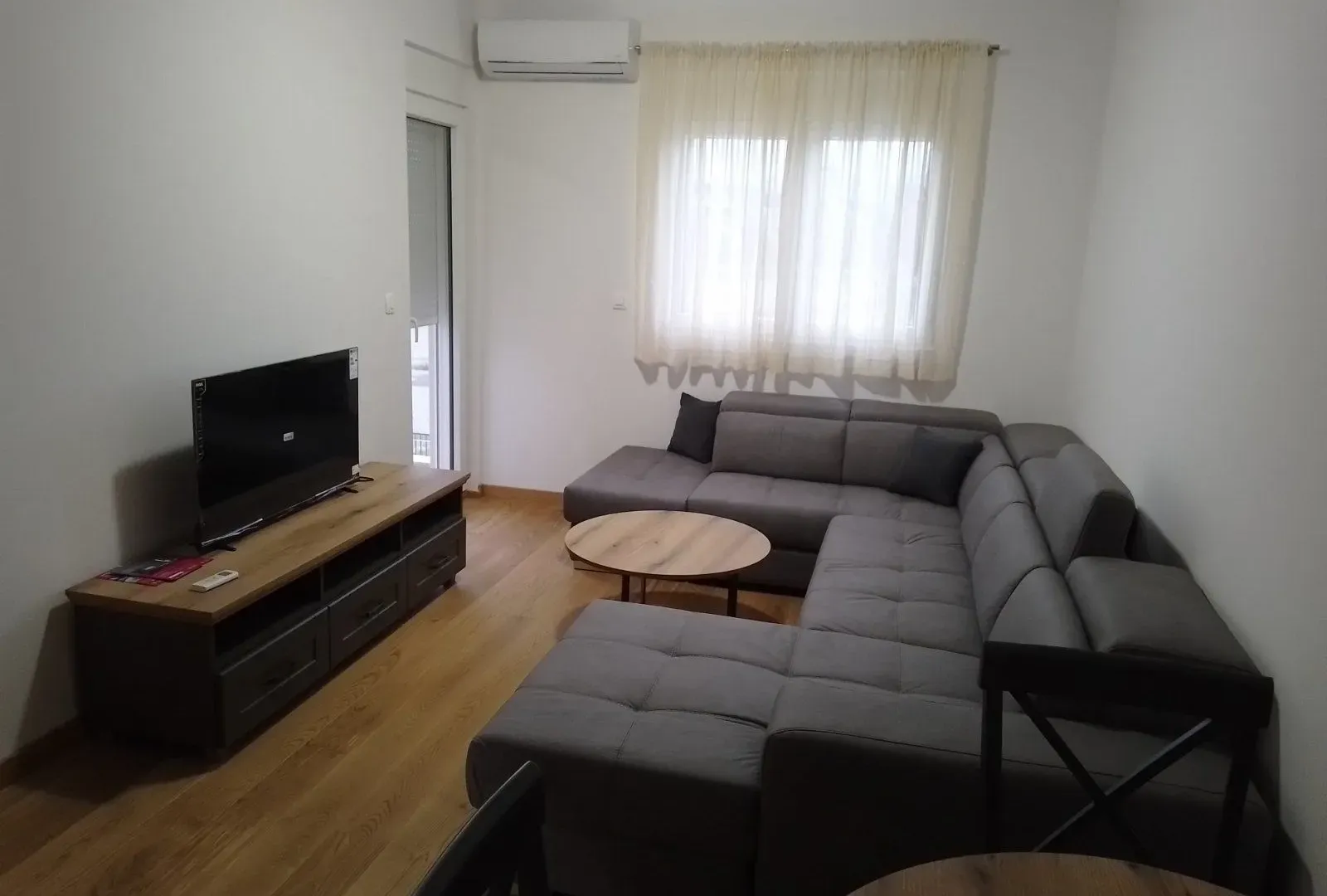 Izdavanje, stan, 44m², City Kvart, Podgorica