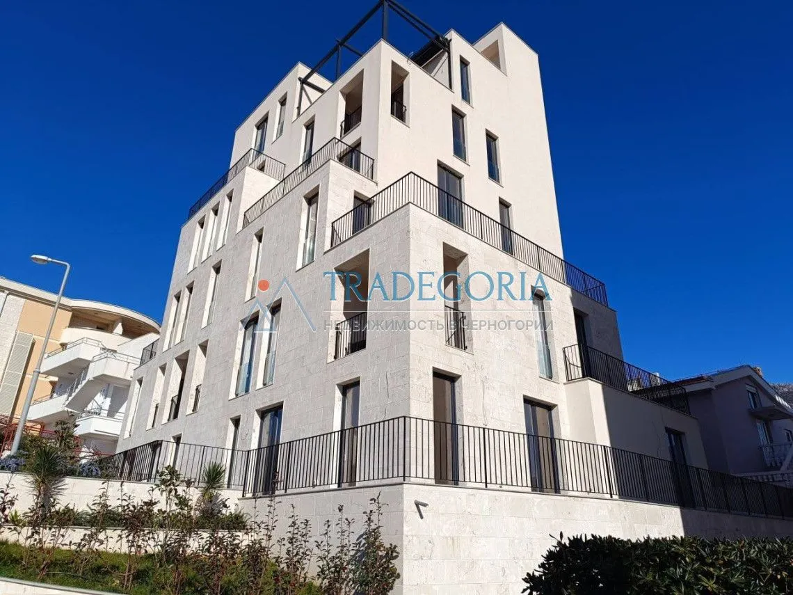Prodaja, dvosoban stan, 85m², Bečići, Budva