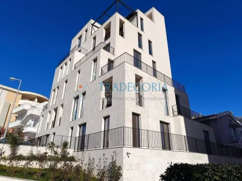 Prodaja, dvosoban stan, 85m², Bečići, Budva - image 2