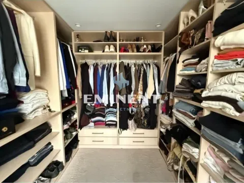 Izdavanje, stan, 200m², Senjak, Beograd - image 10