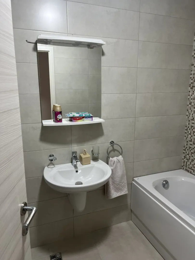 Izdavanje, dvosoban stan, 62m², Zabjelo, Podgorica
