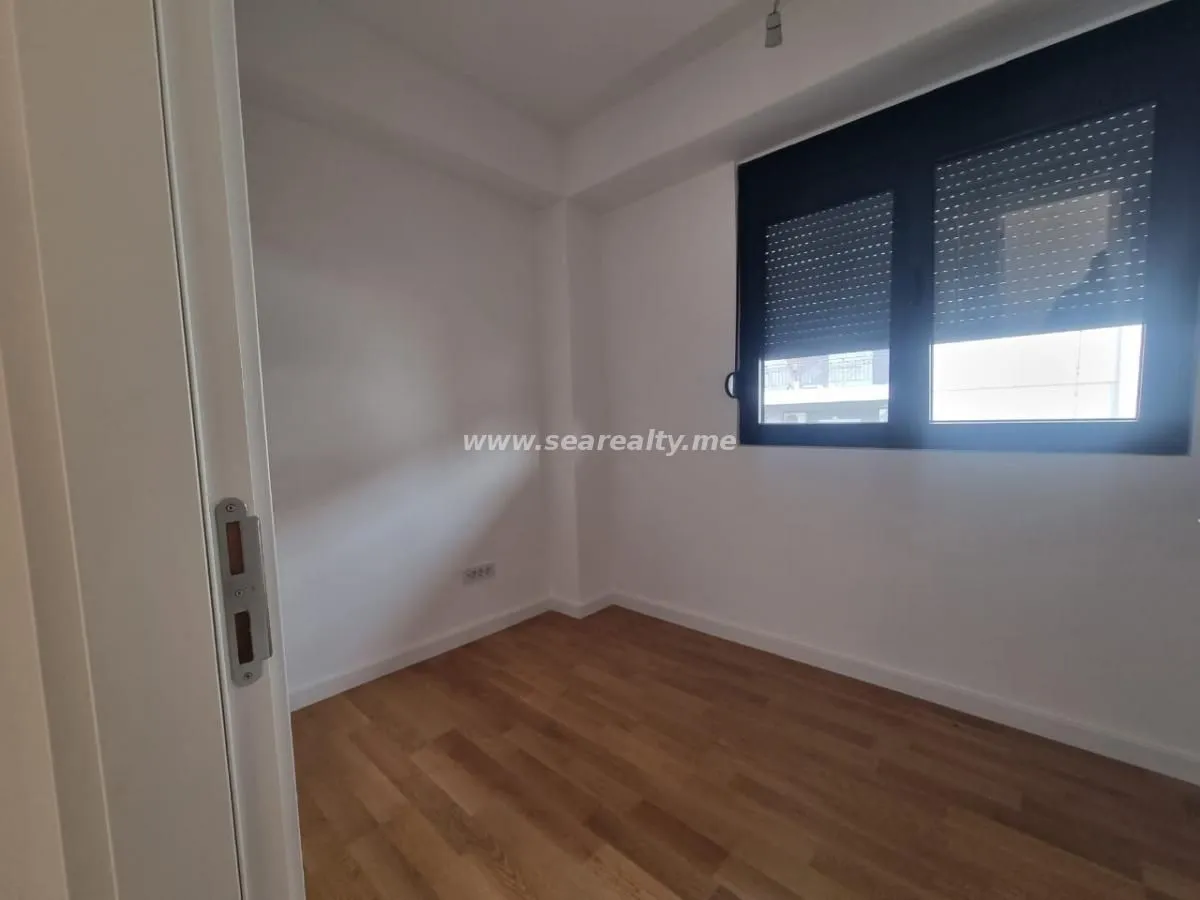 Prodaja, dvosoban stan, 67m², Tivat, Crna Gora