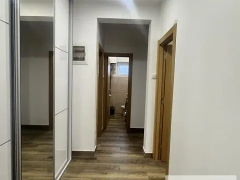 Izdavanje, četvorosoban stan, 88m², Novi Banovci, Stara Pazova - image 5