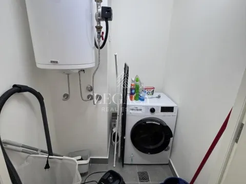 Rent, three bedroom apartment, 77m², Savski Venac, Beograd - image 11