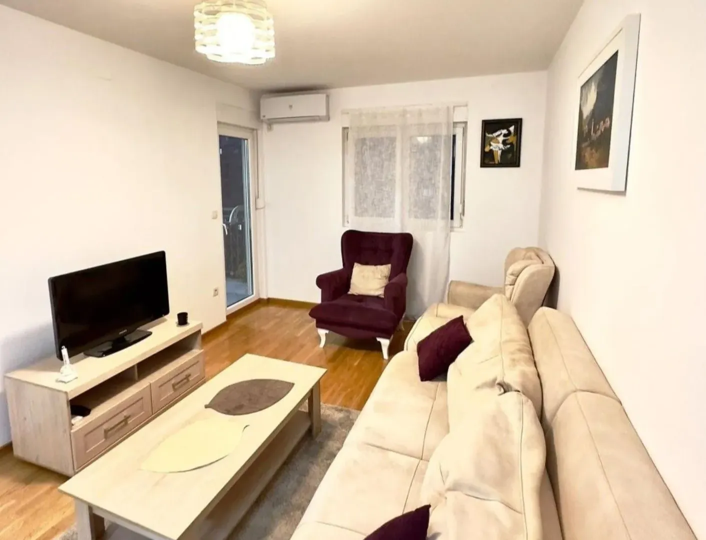 Izdavanje, jednosoban stan, 45m², Zagorič, Podgorica