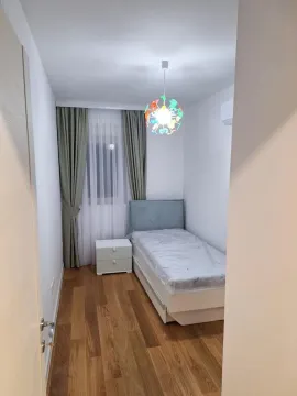Izdavanje, trosoban stan, 94m², Central Point, Podgorica - image 2