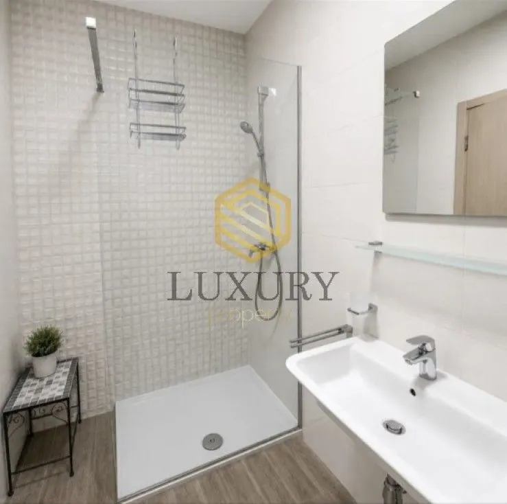 Rent, two bedroom apartment, 71m², City Kvart, Podgorica