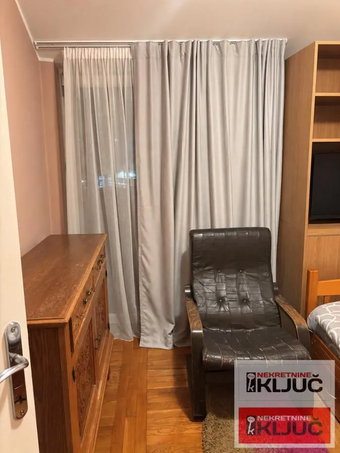 Prodaja, dvosoban stan, 59m², Salajka, Novi Sad Sve Podlokacije