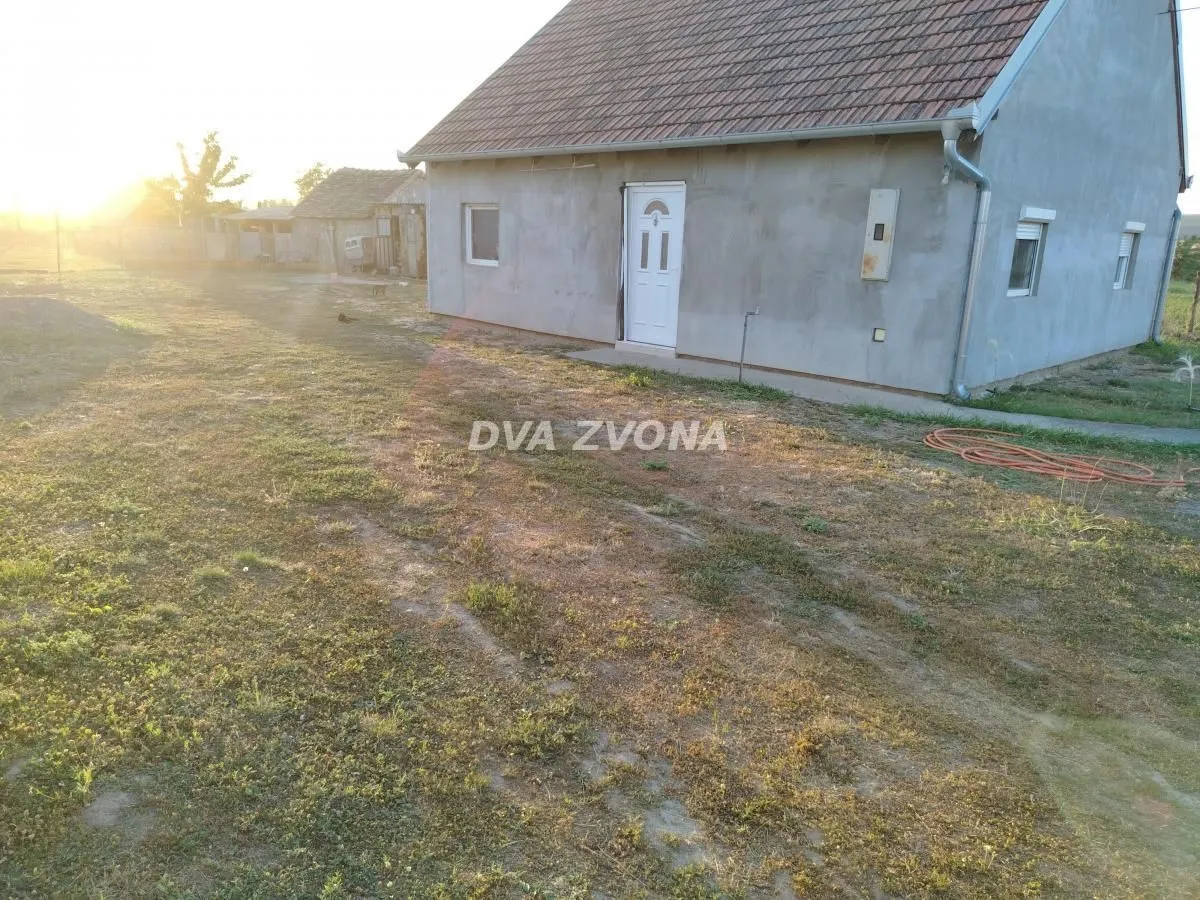 Prodaja, kuća, 72m², Krčedin, Inđija