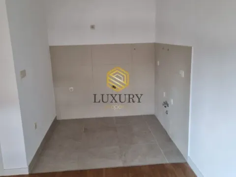 Prodaja, dvosoban stan, 59m², Dalmatinska ulica, Podgorica - image 4