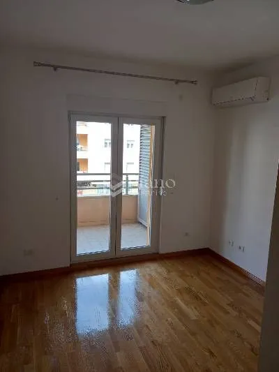 Rent, two bedroom apartment, 74m², City Kvart, Podgorica
