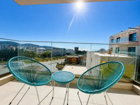 Rent, two bedroom apartment, 74m², Šušanj, Bar - image 12