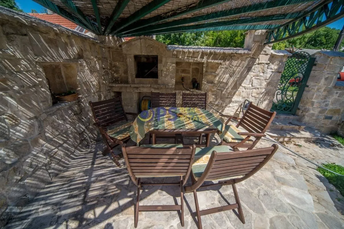 Prodaja, kuća, 169m², Cetinje, Crna Gora