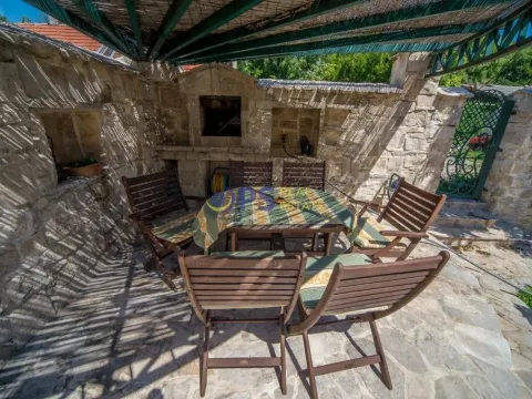 Prodaja, kuća, 169m², Cetinje, Crna Gora - image 20