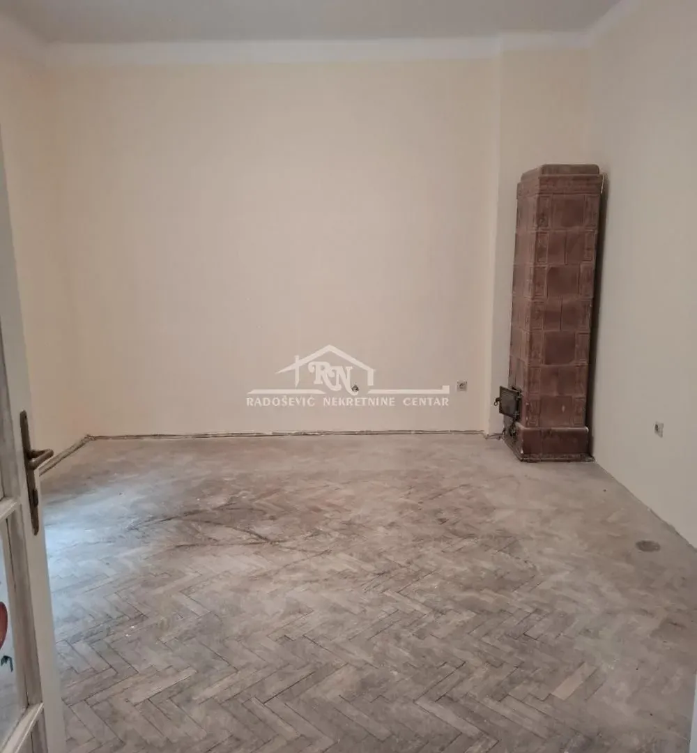 Sale, four bedroom apartment, 91m², Stari Grad, Beograd
