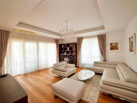 Rent, two bedroom apartment, 148m², Centar, Budva - image 7