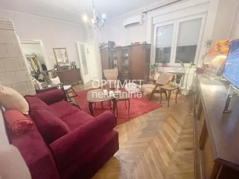 Sale, four bedroom apartment, 97m², Stari Grad, Beograd