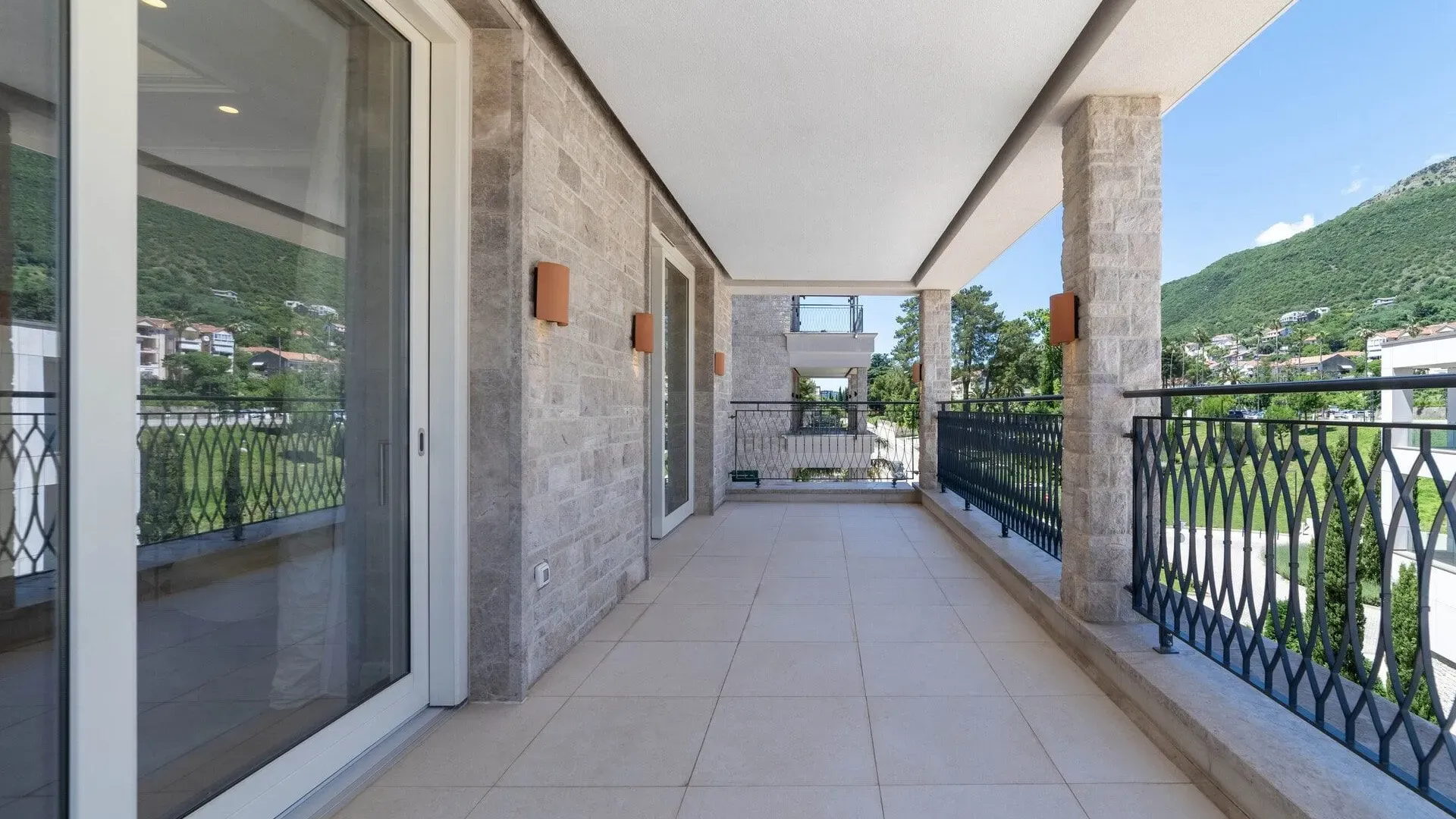 Prodaja, jednosoban stan, 88m², Portonovi, Herceg Novi