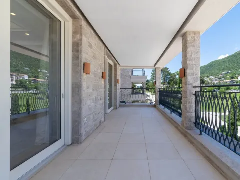 Prodaja, jednosoban stan, 88m², Portonovi, Herceg Novi - image 4