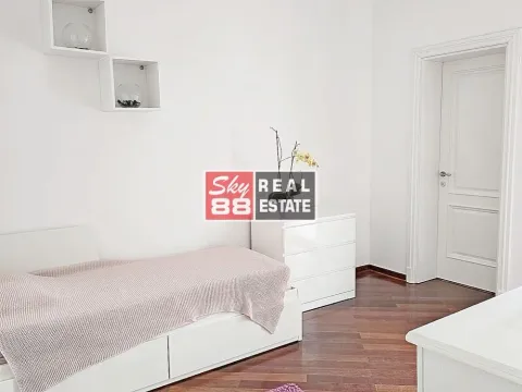 Izdavanje, trosoban stan, 86m², Kalenić Pijaca, Vračar Sve Podlokacije - image 9
