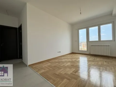 Prodaja, stan, 50m², Ledine, Beograd - image 5