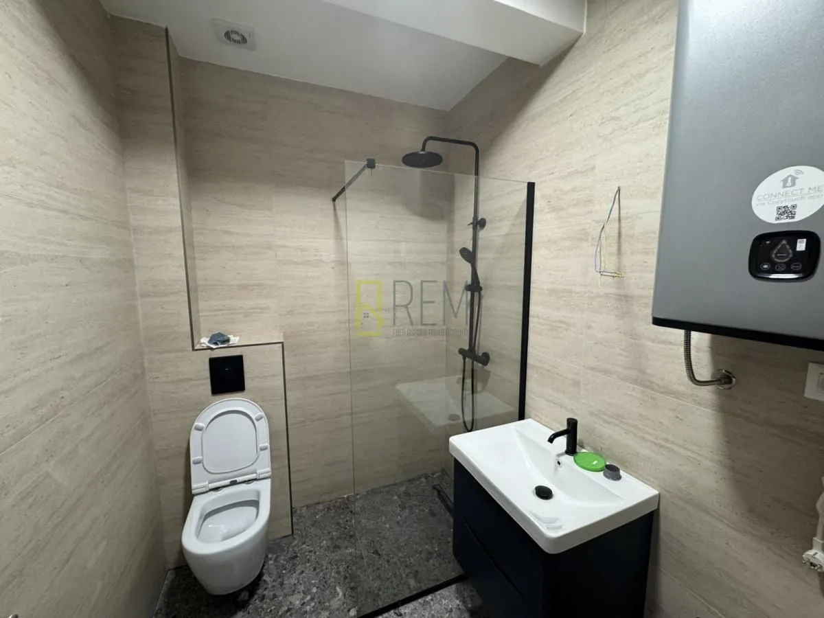 Izdavanje, trosoban stan, 82m², Vezirov Most, Podgorica