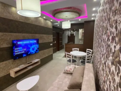 Izdavanje, jednosoban stan, 50m², Bulevar, Budva - image 4