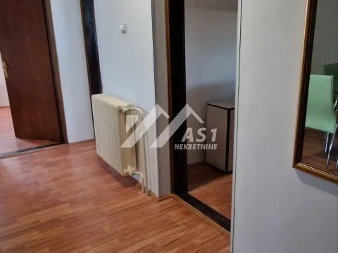 Rent, three bedroom apartment, 90m², Blok 8, Petrovaradin - image 4