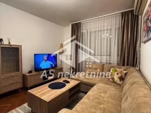 Izdavanje, stan, 37m², Palilula Sve Podlokacije, Beograd - image 2