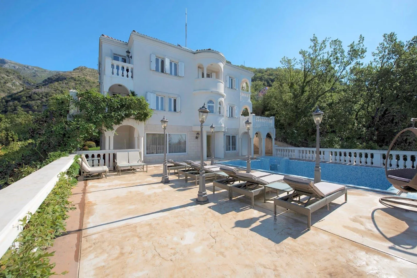 Sale, house, 485m², Sveti Stefan, Budva