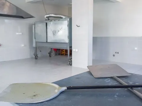 Izdavanje, stan, 140m², Tološi, Podgorica - image 2