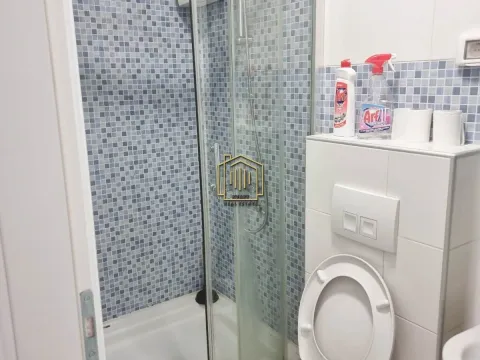 Izdavanje, dvosoban stan, 68m², City Kvart, Podgorica - image 10