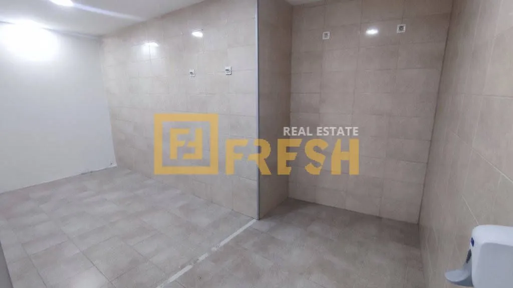 Rent, office space, 84m², Tološi, Podgorica