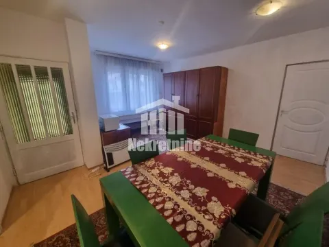 Sale, three bedroom apartment, 66m², Zemun Kalvarija, Zemun Sve Podlokacije - image 4