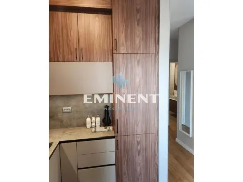 Izdavanje, trosoban stan, 85m², Stari Grad, Beograd - image 6