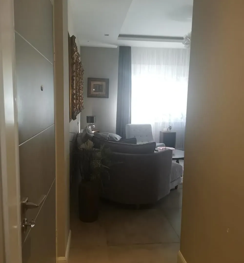Sale, four bedroom apartment, 135m², Zemun Cara Dušana, Zemun Sve Podlokacije