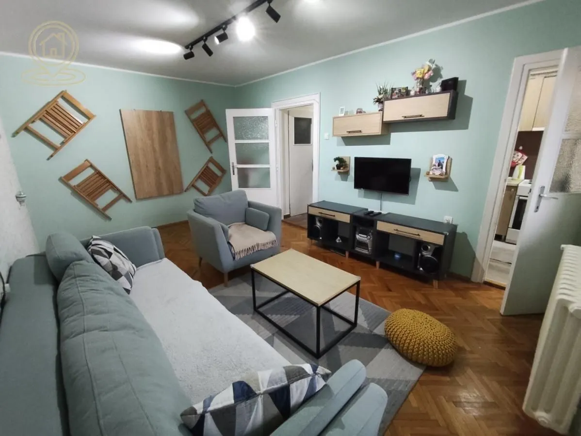 Izdavanje, dvosoban stan, 48m², Bulevar Oslobodjenja, Novi Sad Sve Podlokacije