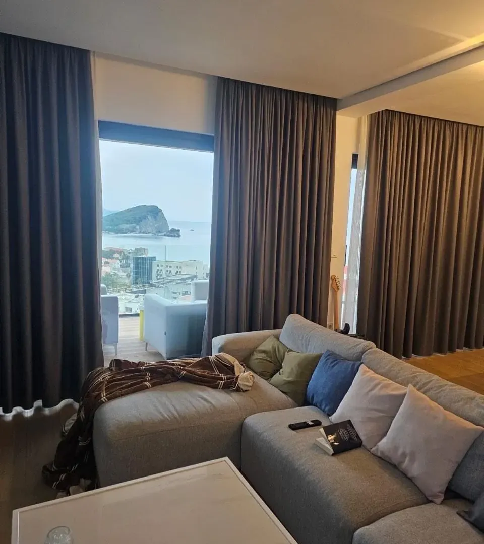 Prodaja, trosoban stan, 245m², Centar, Budva