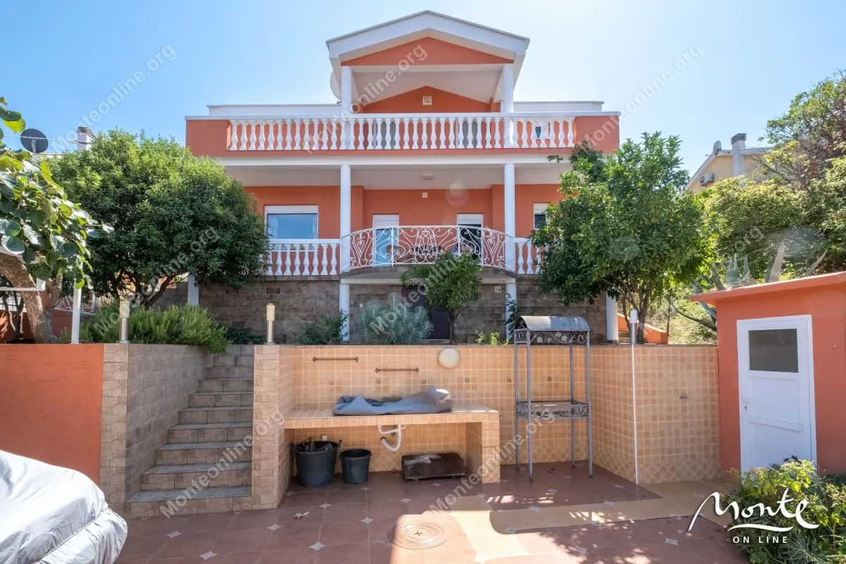 Prodaja, kuća, 89m², Krašići, Tivat