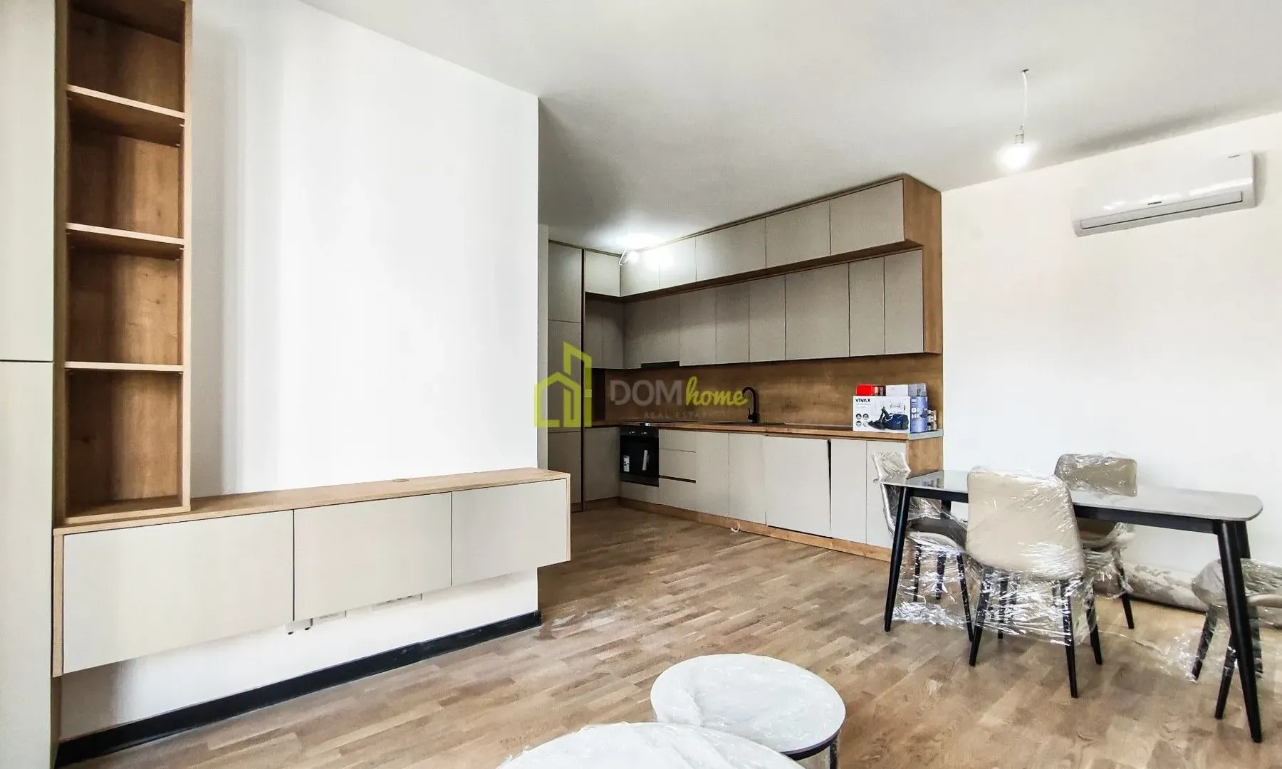 Izdavanje, dvosoban stan, 71m², Gorica C, Podgorica