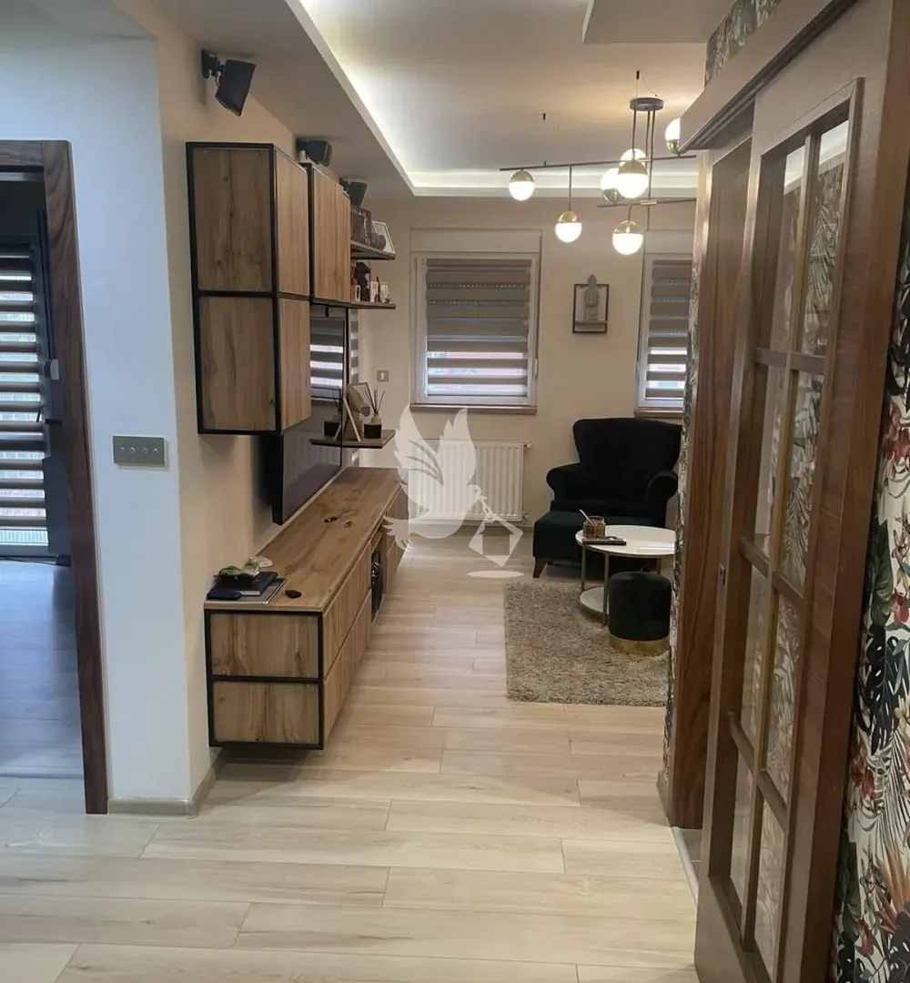 Sale, four bedroom apartment, 96m², Mladenovac, Beograd