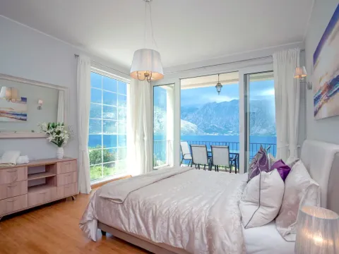 Prodaja, trosoban stan, 100m², Prčanj, Kotor - image 9