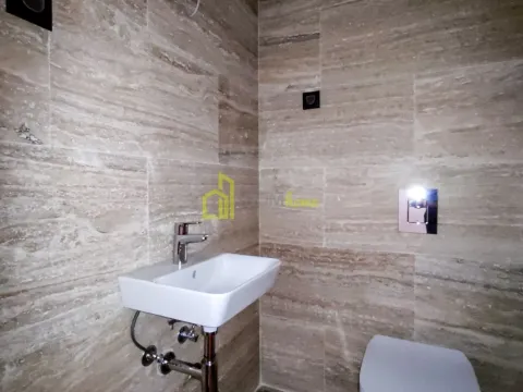 Prodaja, trosoban stan, 103m², Kruševac, Podgorica - image 15