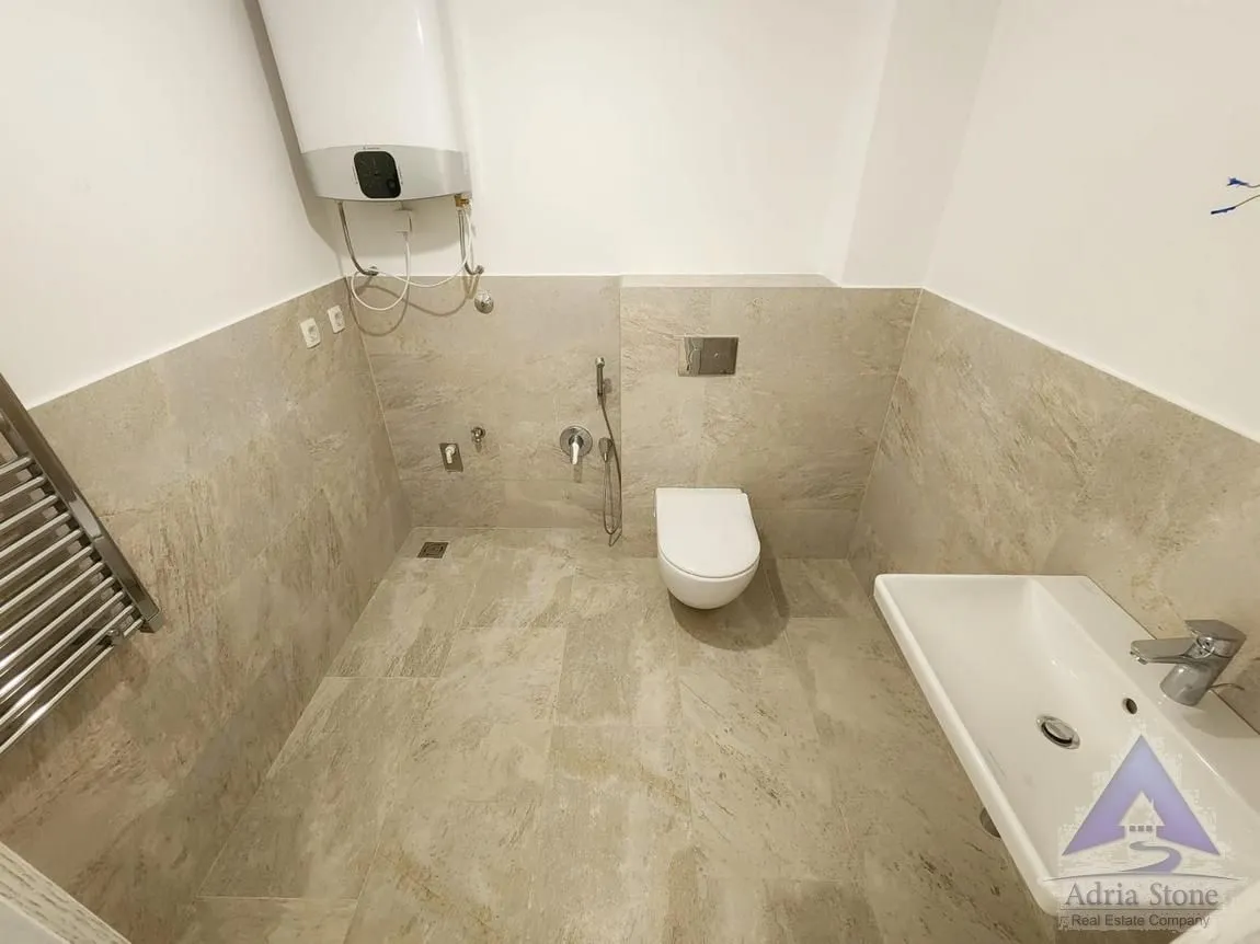 Prodaja, dvosoban stan, 144m², Škaljari, Kotor